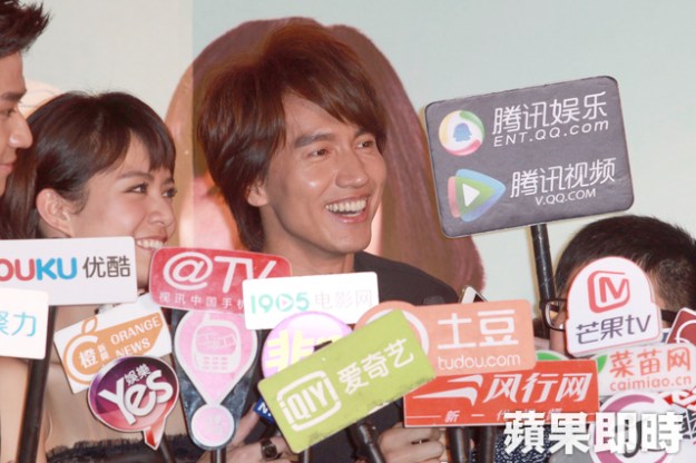 Jerry Yan being interviewed on the red carpet premiere today