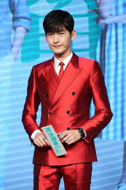 005HRTDkjw1ew266smrnjj31111jkk7b