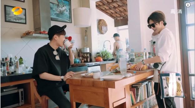 Diva Hits The Road S3 Ep 2 _ 24